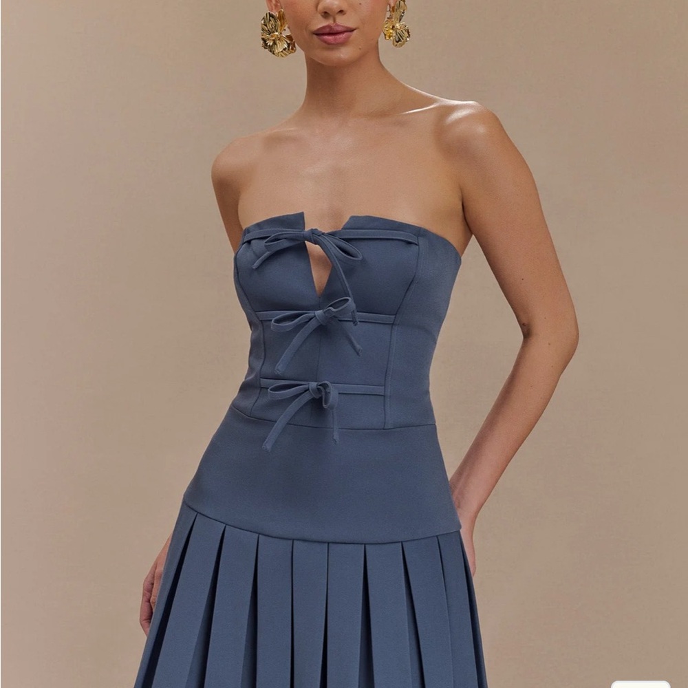 Meshki Blue Pleated Tie Front Strapless Mini Dress